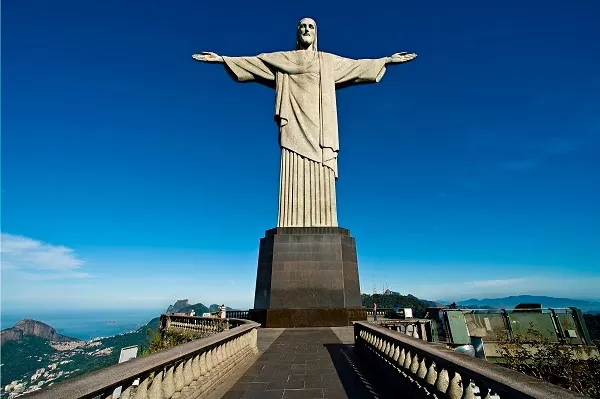 Cristo Redentor La Estatua Más Icónica de Brasil