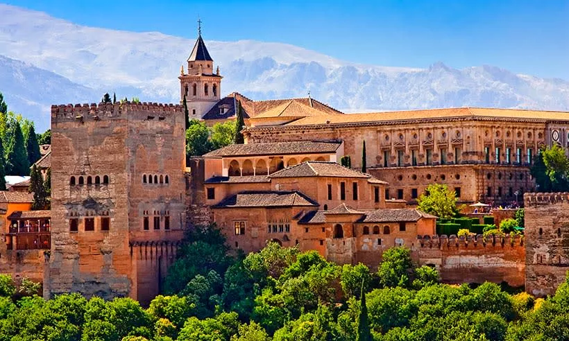 La Alhambra El Tesoro Arquitectónico de España