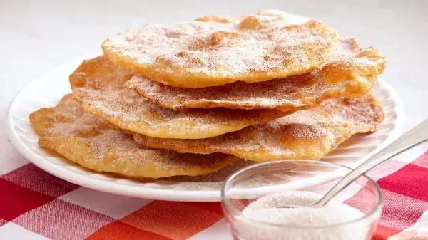 Deliciosos y crujientes ricos buñuelos caseros