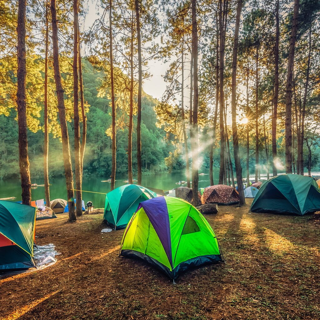 Descubre los Mejores Destinos de Acampada en Andalucía: Guía para los Amantes de la Naturaleza