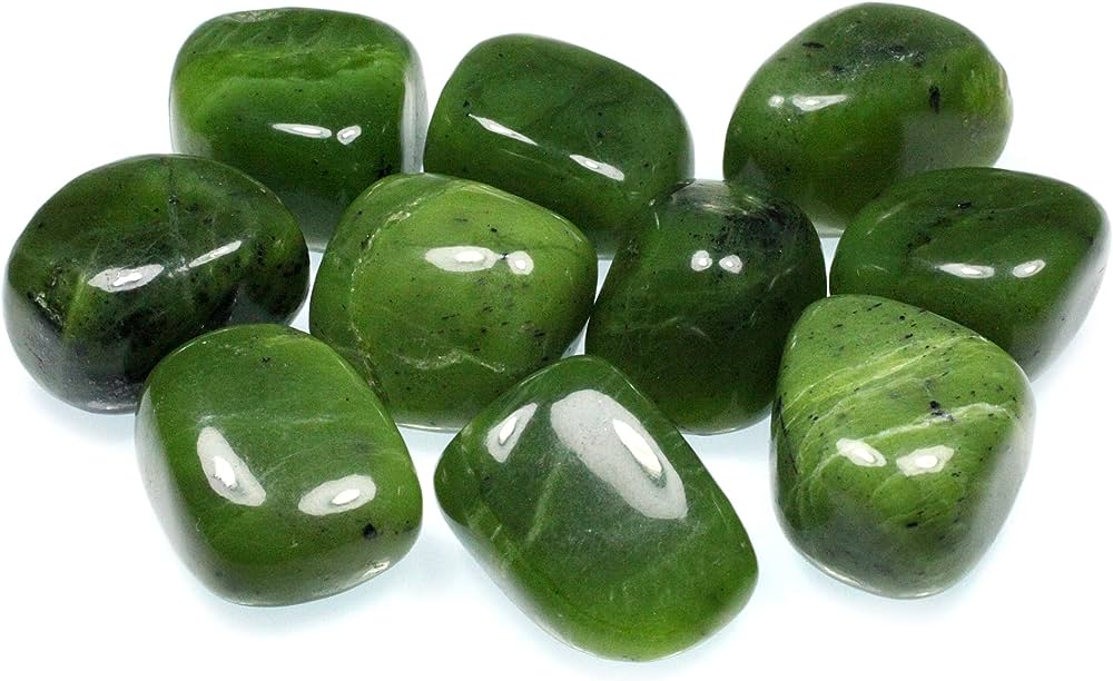 El Poder Oculto del Jade: Cristales y Piedras Preciosas en la Magia y el Ocultismo